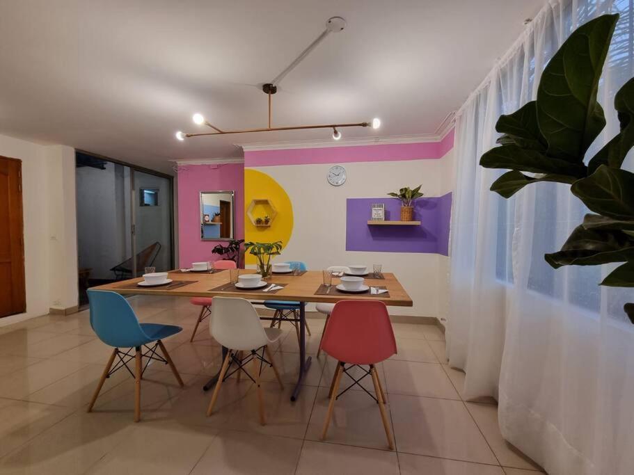 Apartamento El Jardin De Manila Medellín Exterior foto