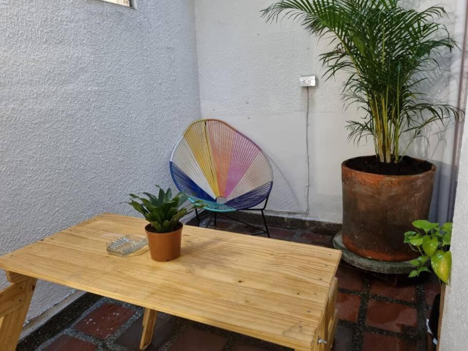 Apartamento El Jardin De Manila Medellín Exterior foto